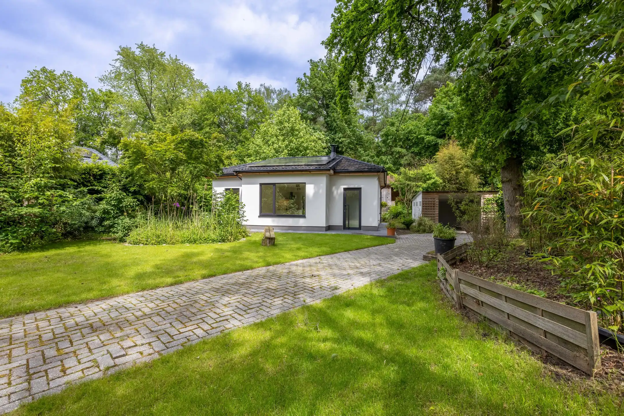 Gerenoveerde laagbouw Woning (EPC A) met Exotische Tuin  foto 3