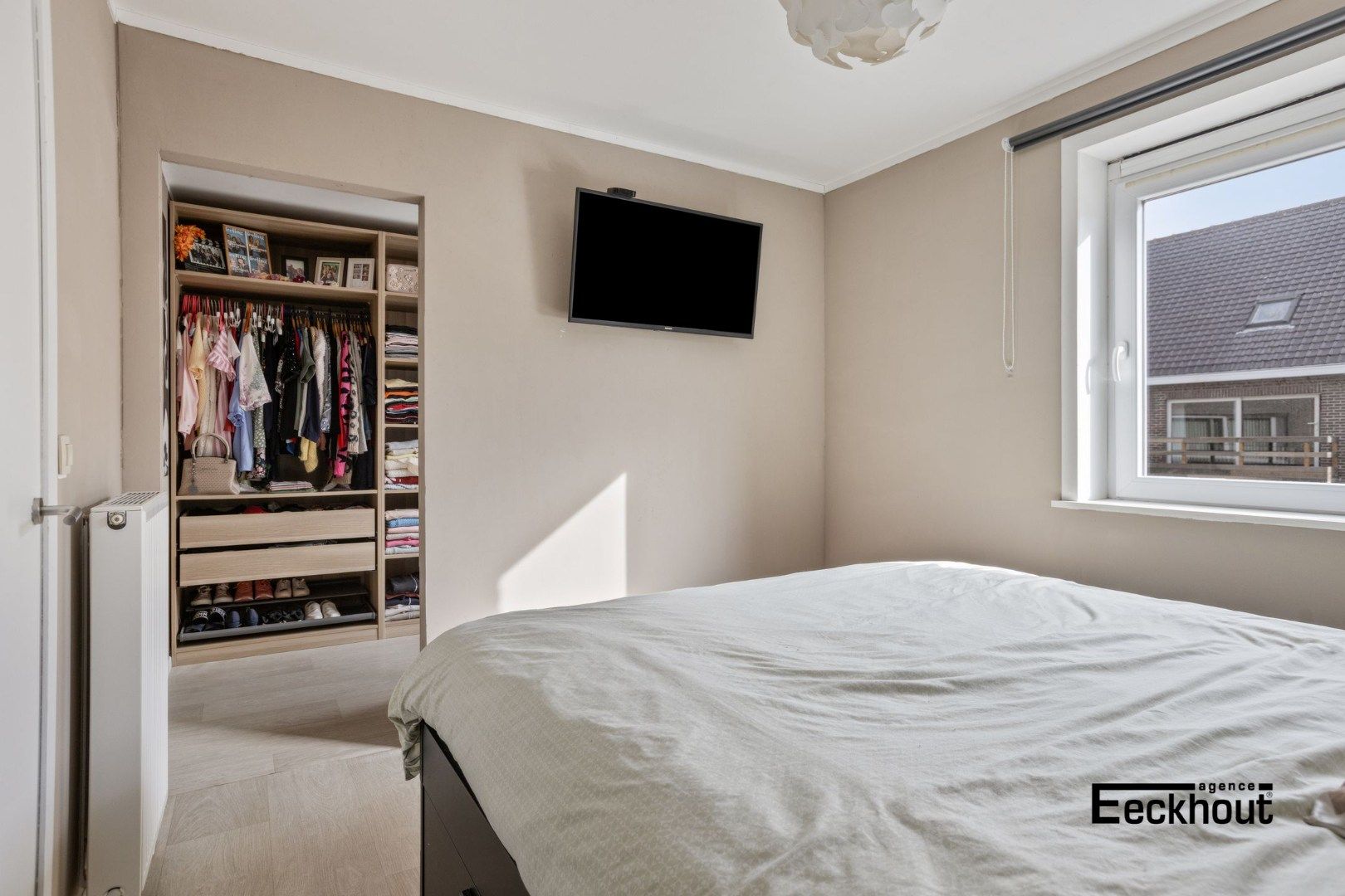 Instapklare, recente rijwoning met tuin & garage! foto 15