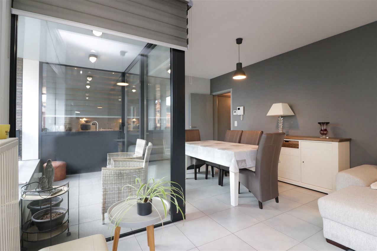 Appartement, 1ste verdieping, volle centrum, terras, 1 ruime slpk foto 7