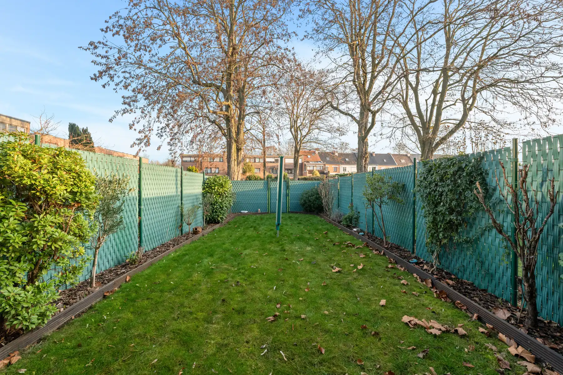 Woning met 2 ruime slaapkamers, een garage en tuin foto 15