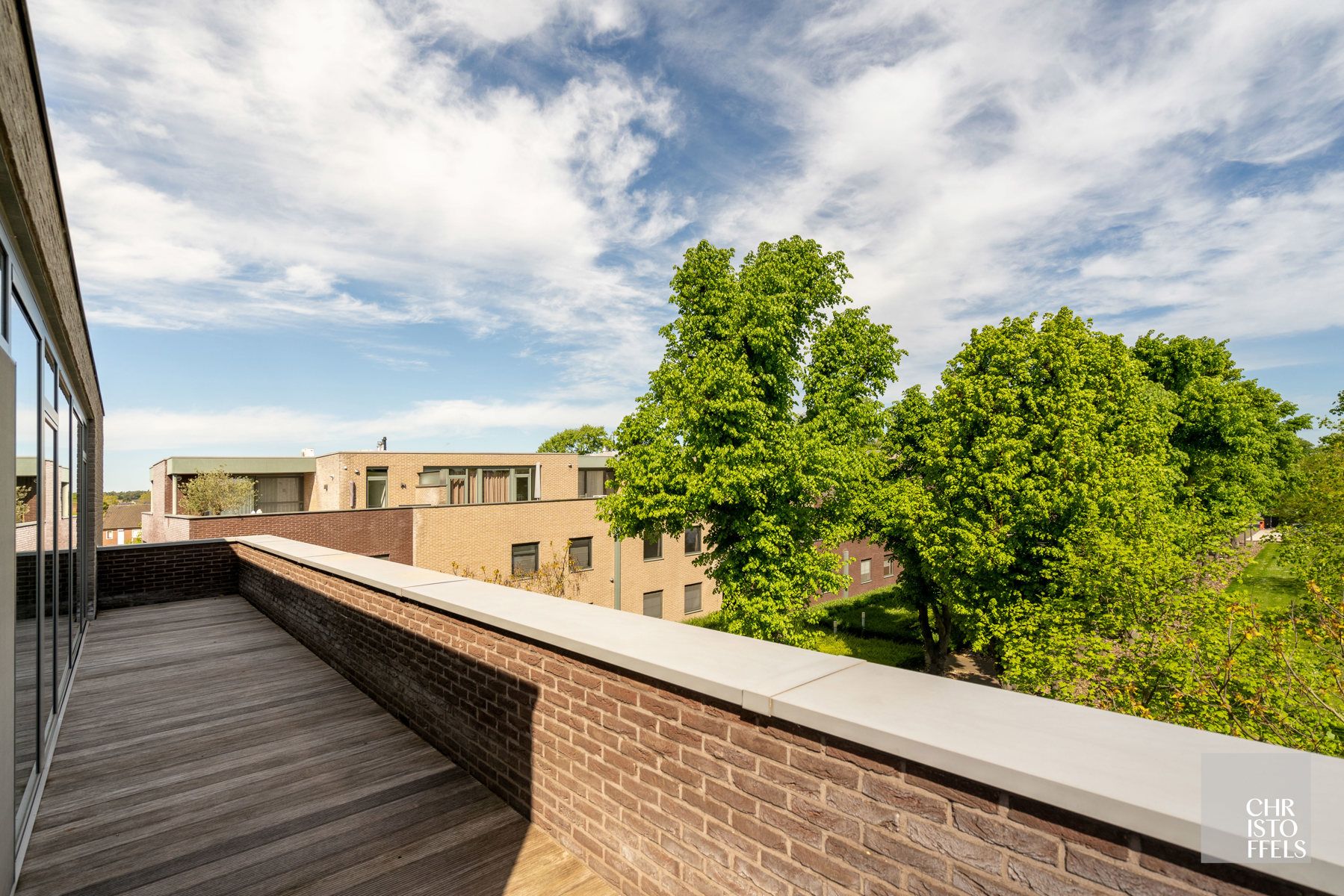  Penthouse van 186m² met een terras van 100m² en een dubbele garagebox in een Park residentie!  foto 10