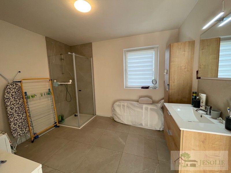 Ruime, energiezuinige nieuwbouwwoning - TE HUUR foto 9