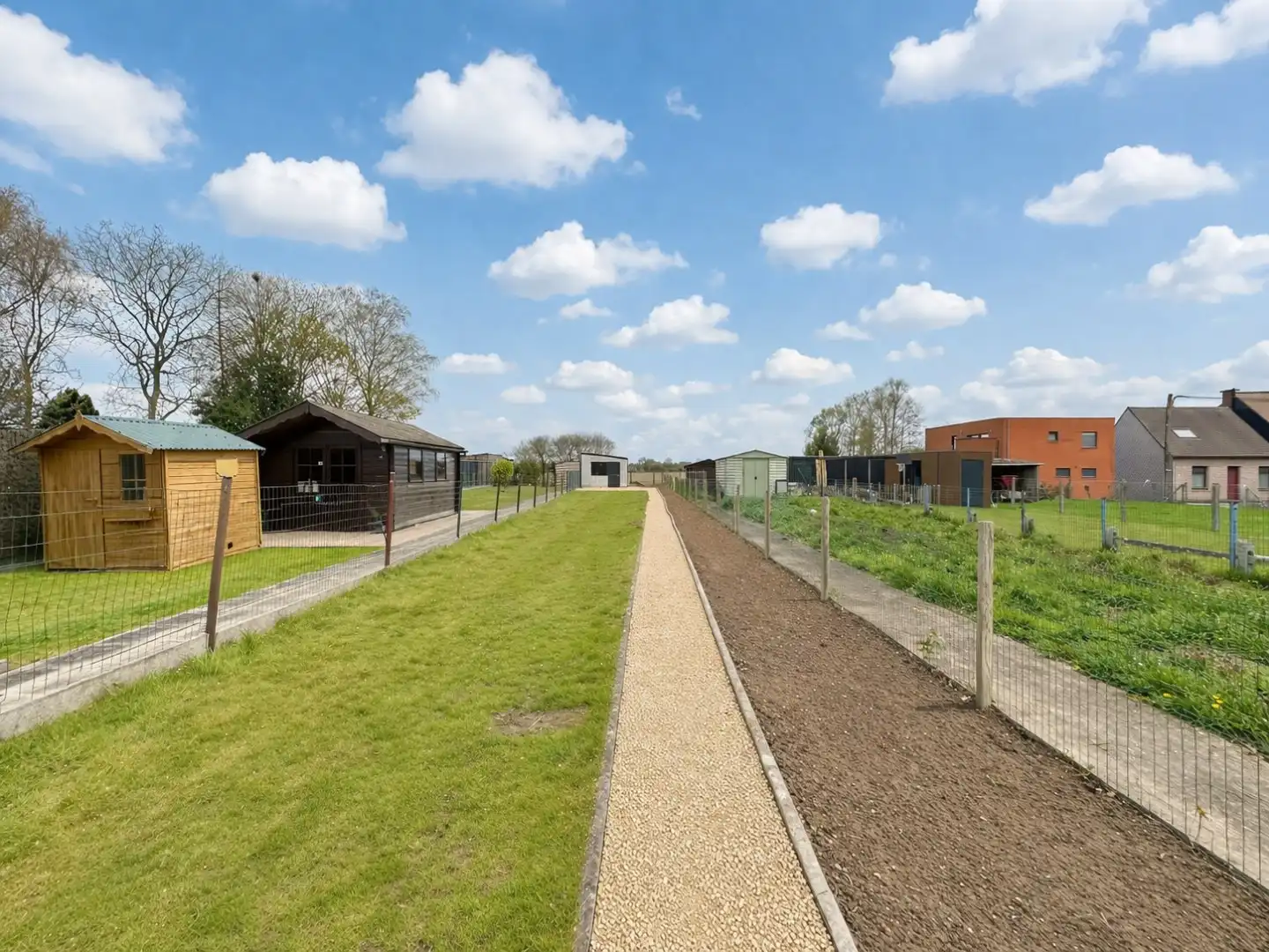 Gerenoveerde woning met o.a. 3 kamers, tuin & garage foto 19