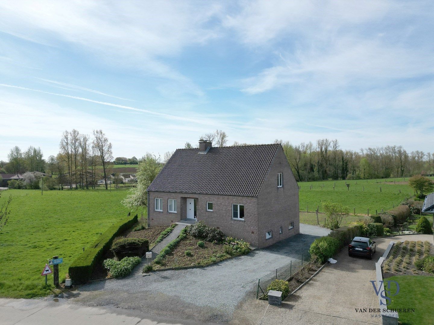 Ruime woning op unieke locatie in het groen, vlakbij Dikkele foto 37