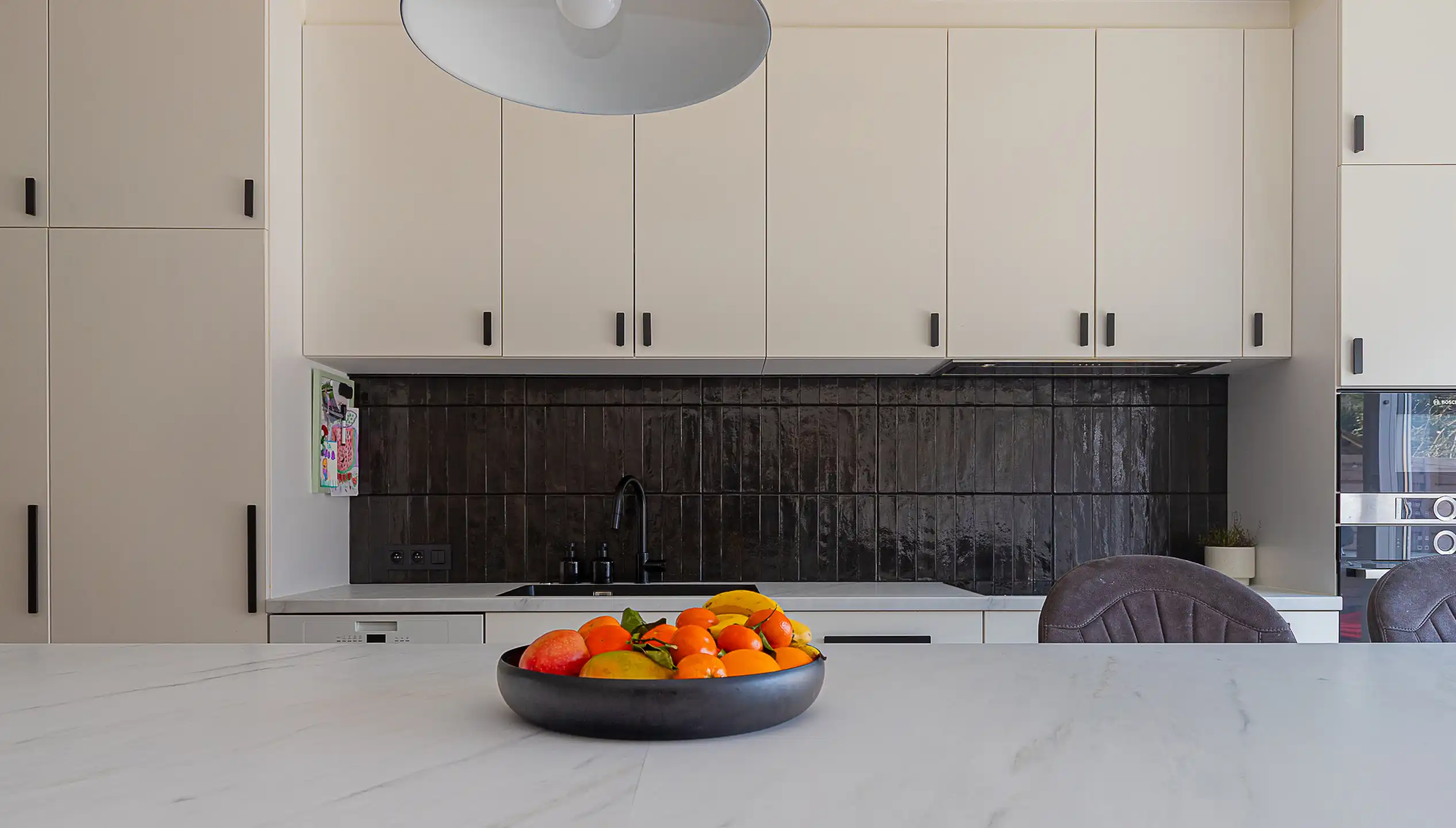 HERZELE- Recent gerenoveerde woning op centrale locatie  foto 4