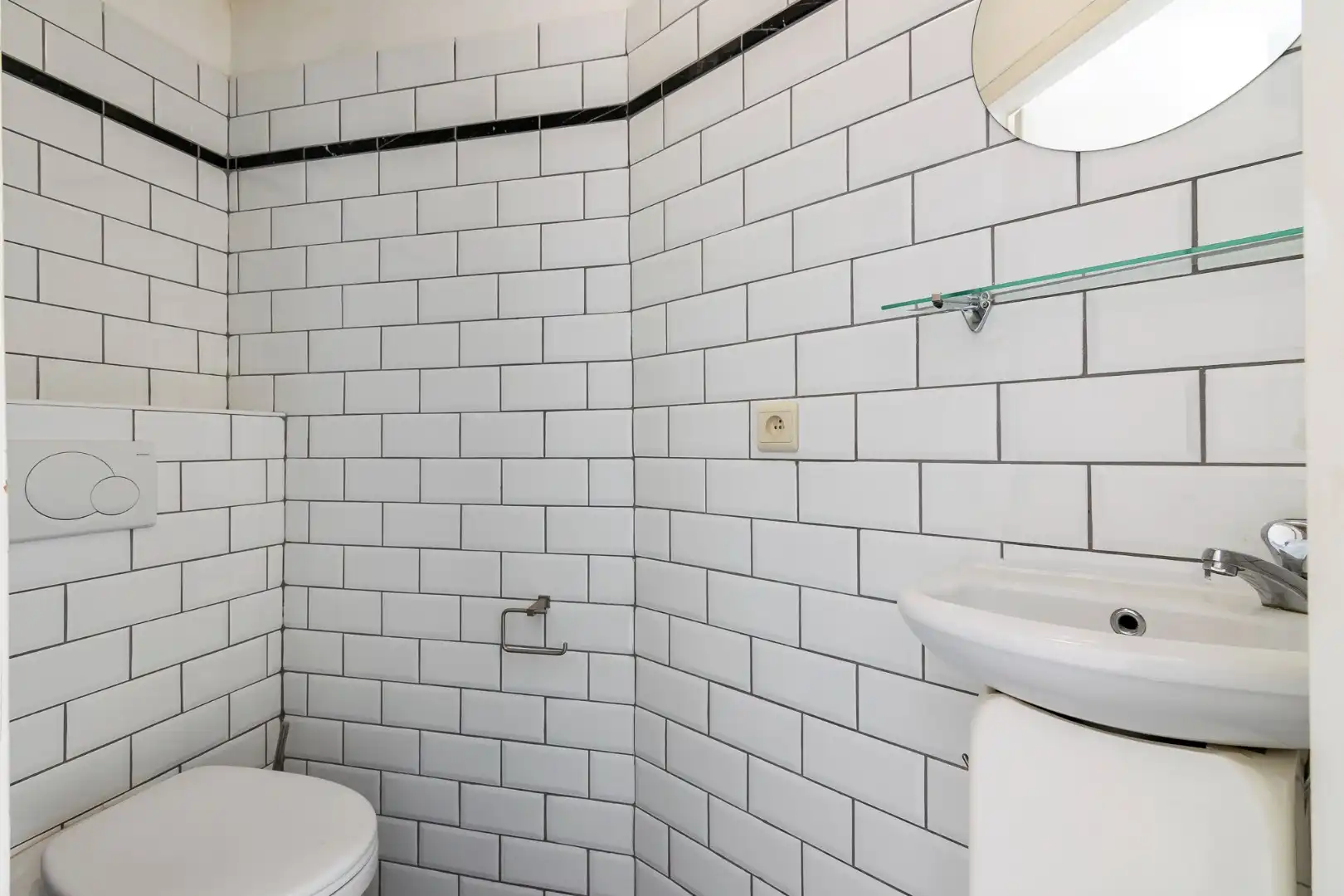 Licht appartement op leuke ligging foto 6