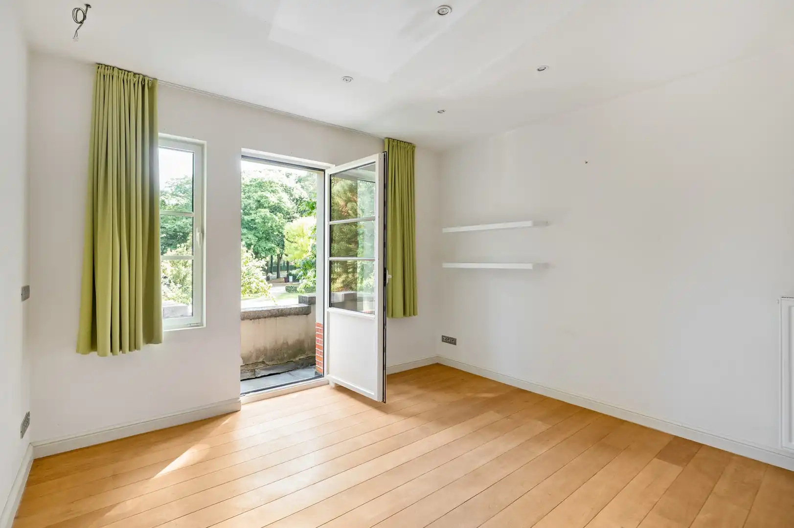 Charmante villa in gegeerde woonwijk Koningshof te Schoten foto 17