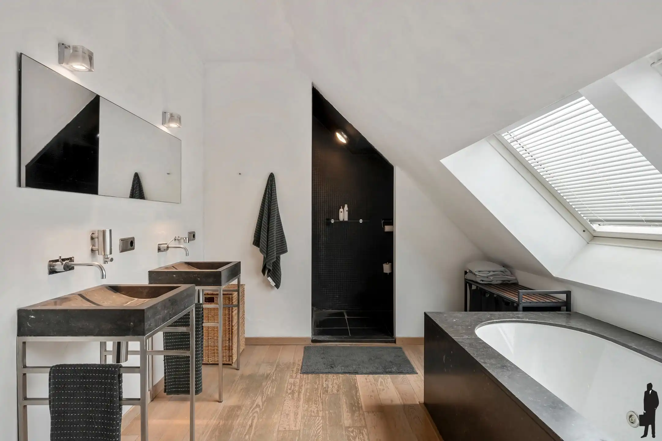 Moderne woning met 332m² bewoonbare oppervlakte foto 23