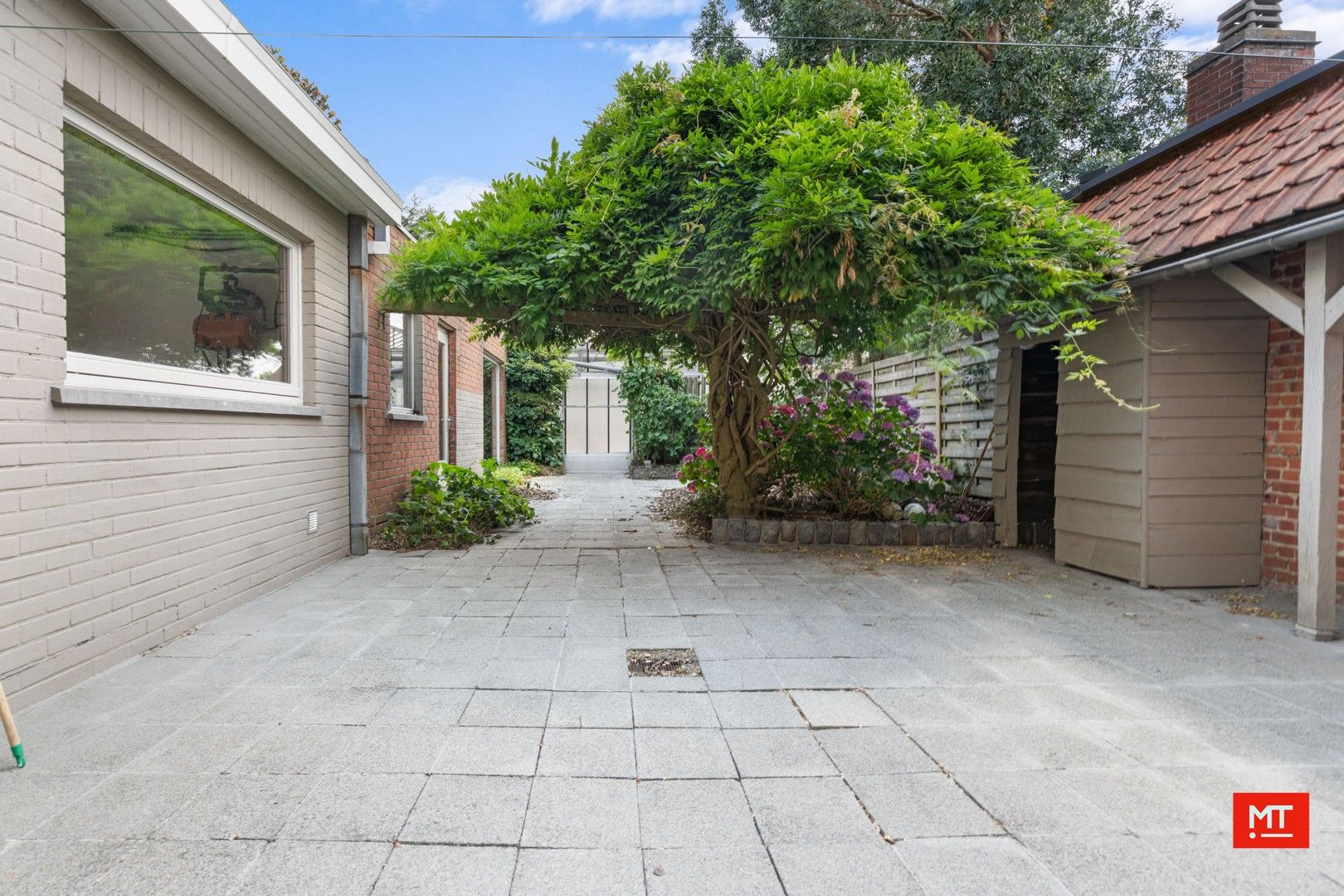 Huis met atelier te koop in Beselare foto 22