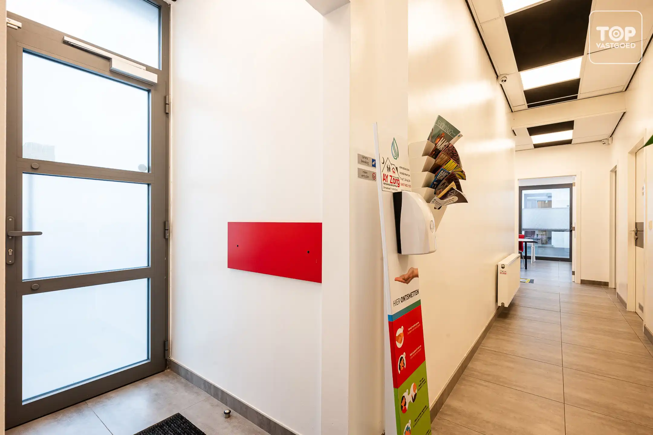 Opbrengsteigendom met polyvalente ruimte + 2slpk appartement foto 4