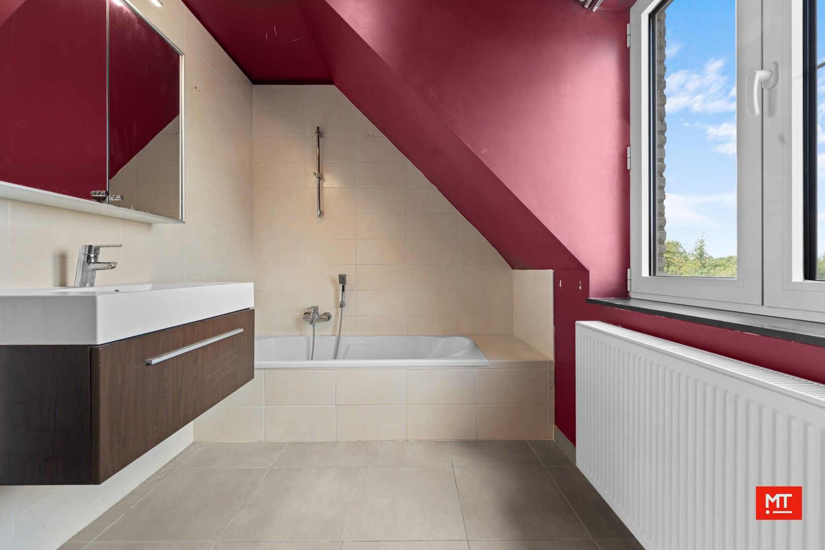 Ruim appartement (109 m²) met garage te huur in de dorpskern van Beselare foto 6