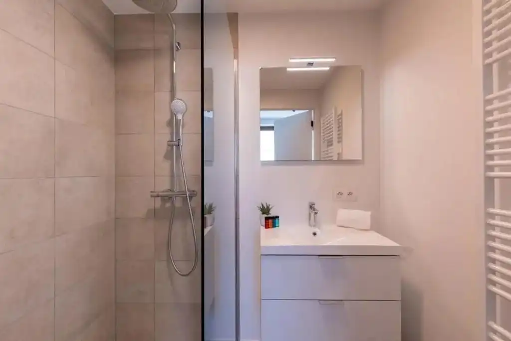 Prachtig gemeubeld 1-slaapkamerappartement op wandelafstand van het strand foto 9