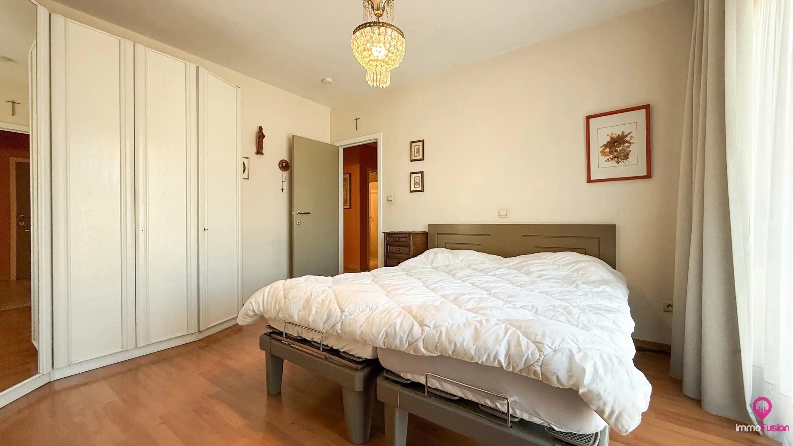 Instapklaar appartement met terras op centrale ligging! foto 22