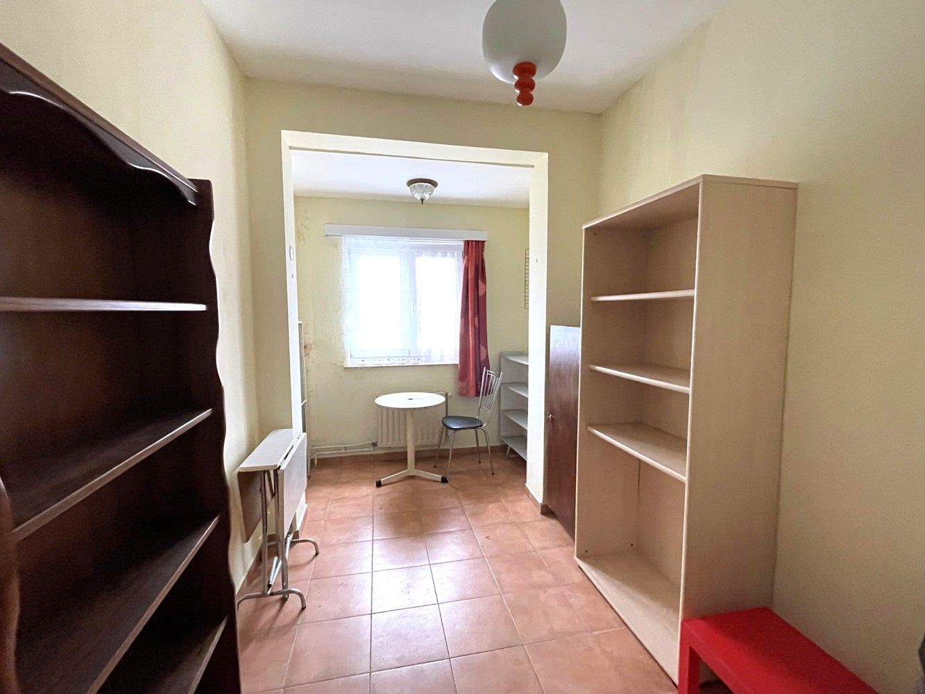 Bel-etage woning met tuin gelegen in het hart van Strombeek-Bever foto 11