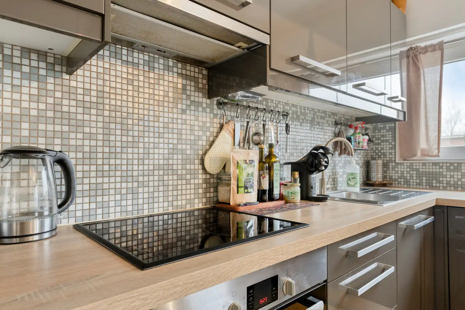 Vlakbij het Boekenberg Park gelegen appartement op de 2de verdieping met 2 slks, terras en garagebox! foto 19