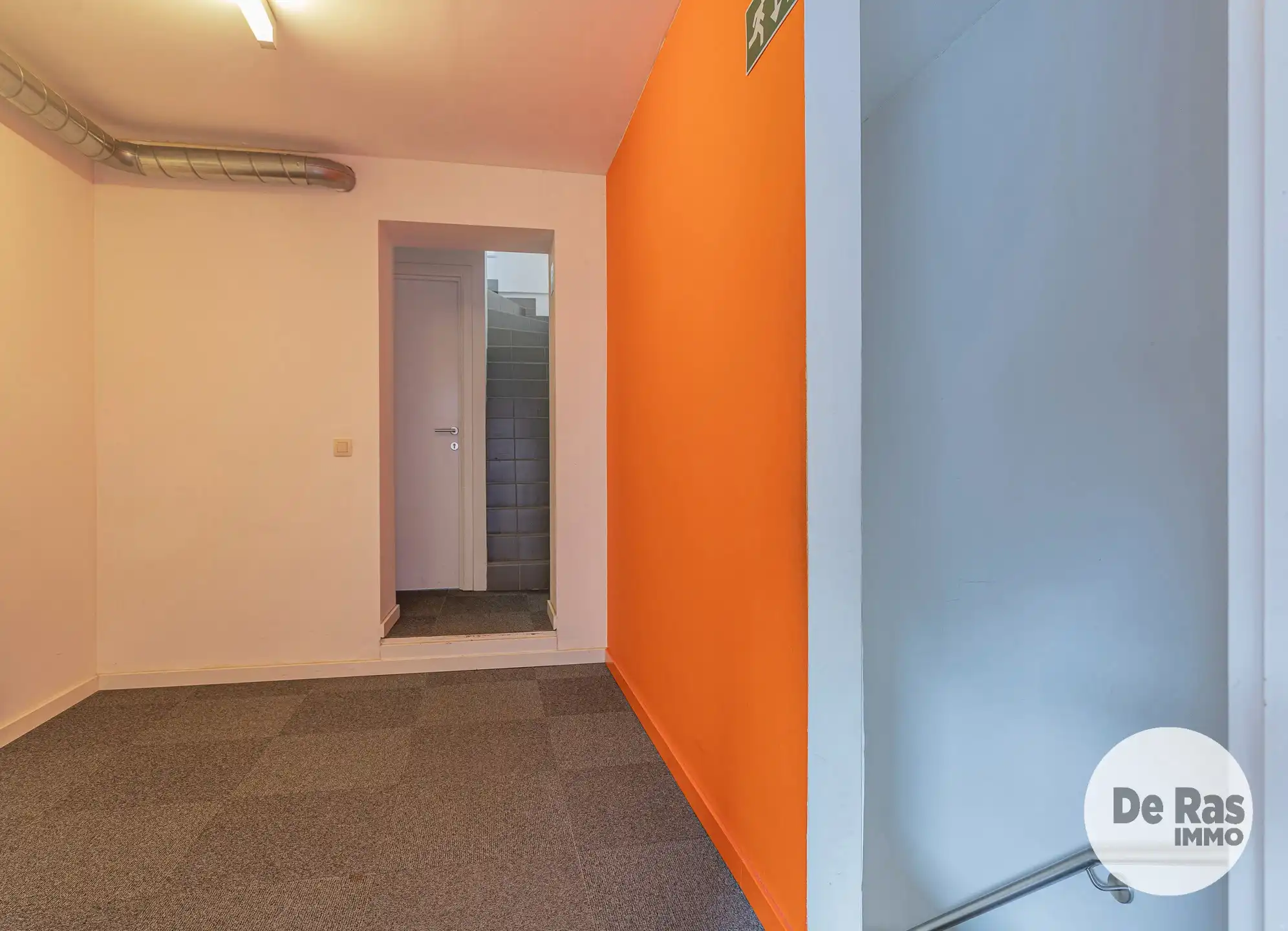 MOORSEL– Multifunctioneel handelspand van +/- 300 m² en tuin foto 13
