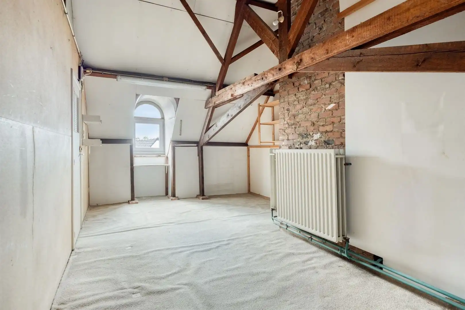 Villa met achterliggend kantoorgebouw foto 14