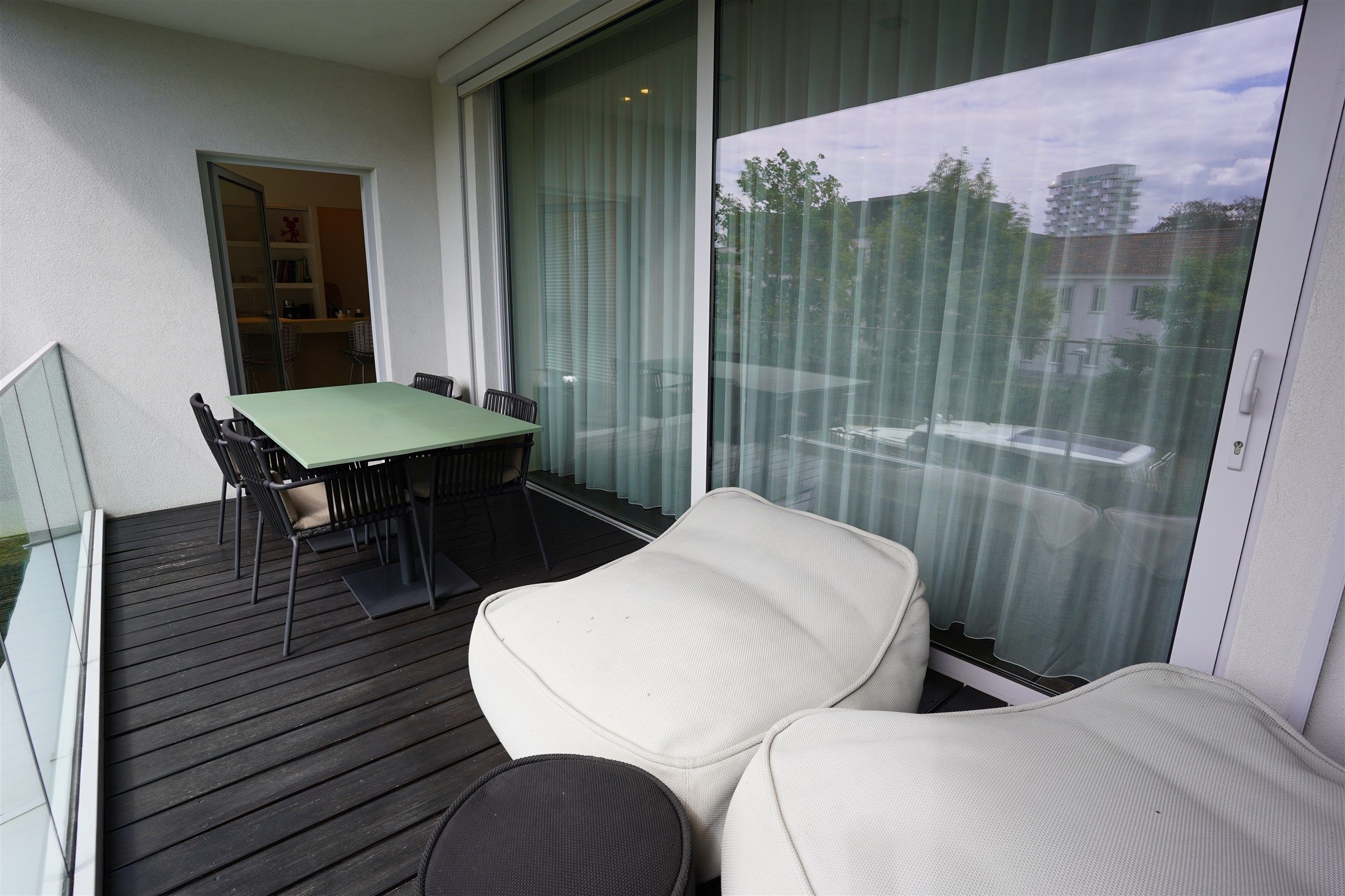 Luxeappartement met frontaal Leiezicht & voorbijglijdende bootjes foto 11