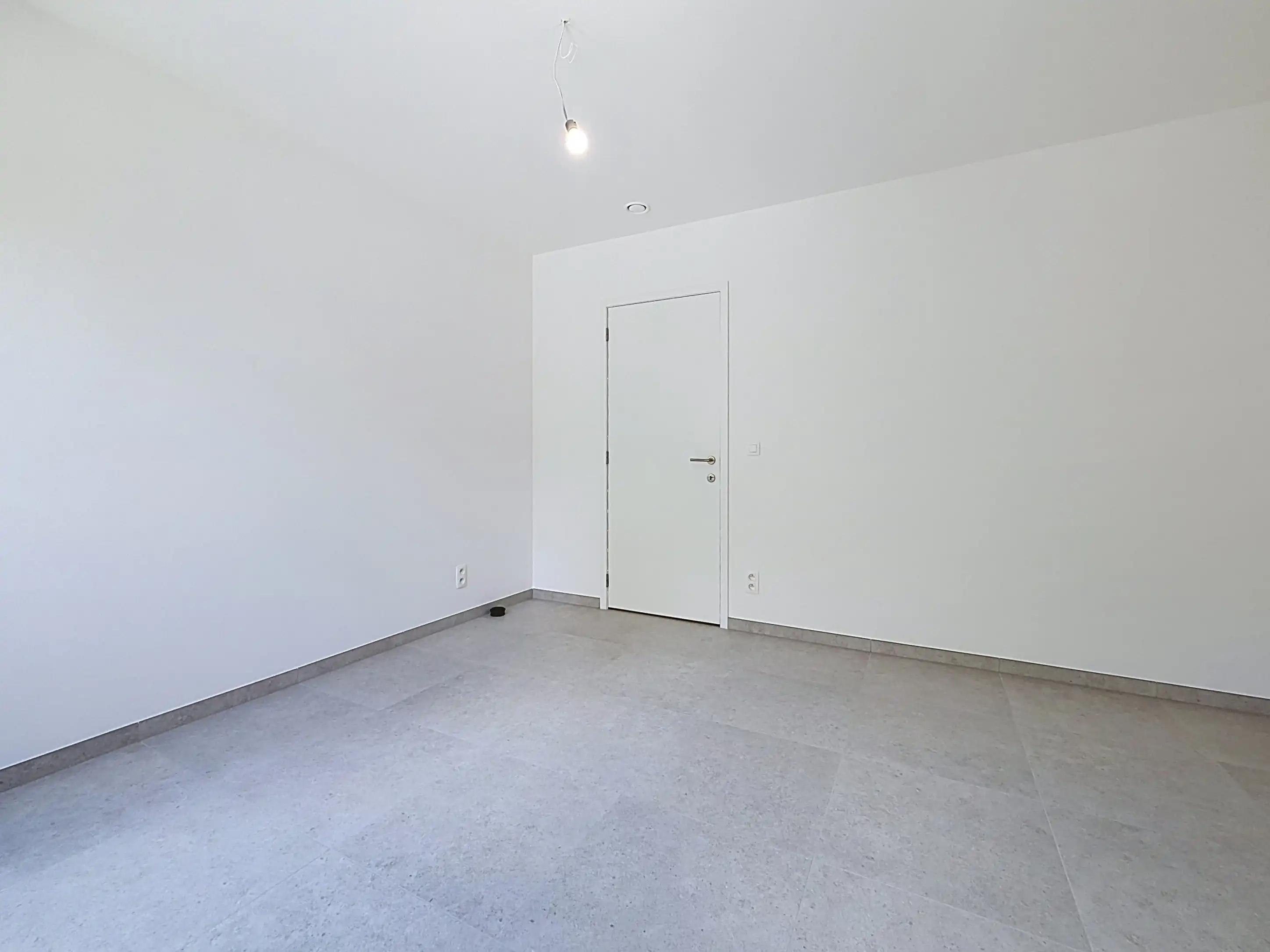 Nieuwbouwappartement te koop in Marke met 2 slaapkamers, zeer ruim terras van 50m² en een ruime woonoppervlakte foto 15