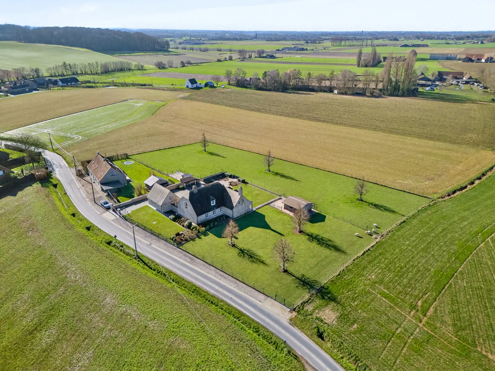 Landelijke villa in Sint-Denijs  foto 2