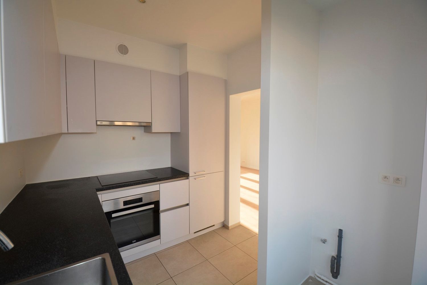 RECENT GERENOVEERD APPARTEMENT MET 2 SLK! foto 6