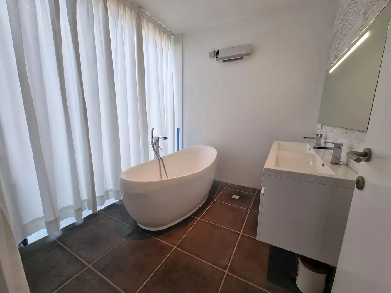 Handelspand te koop in centrum Herentals foto 7