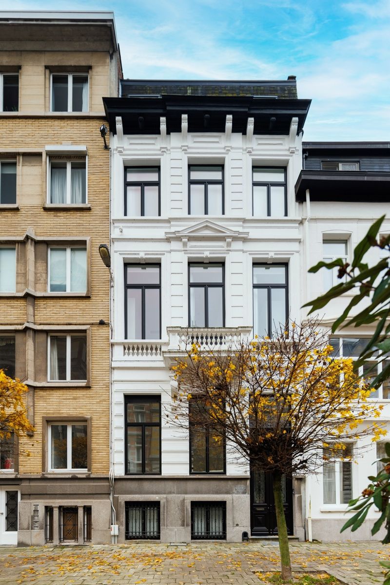 Luxueus gerenoveerde herenwoning op het bruisende Zuid foto 25