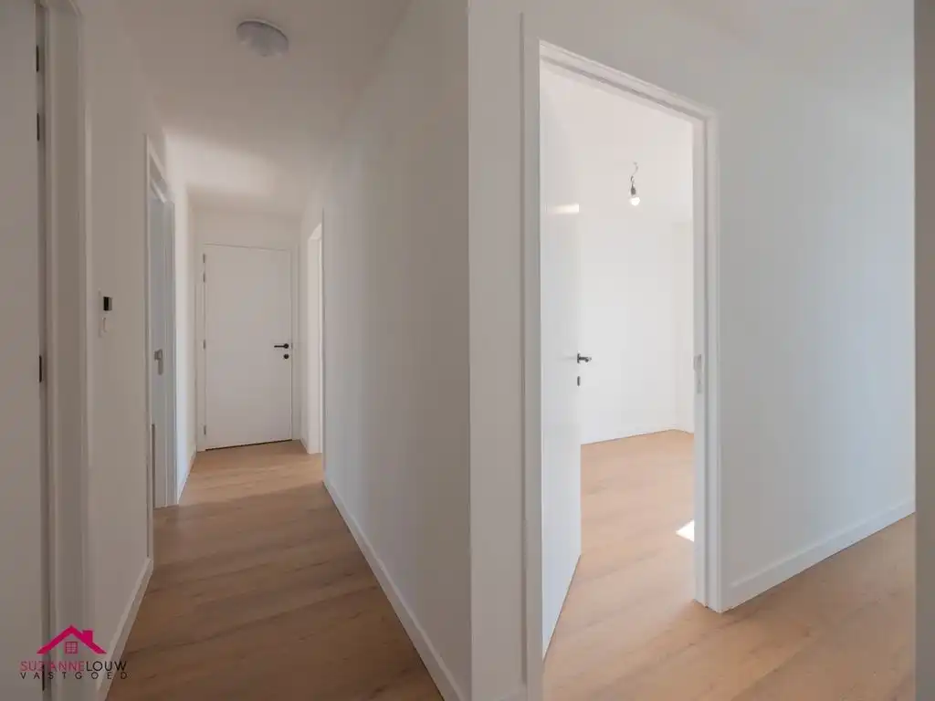 Gelijkvloers appartement met ruim terras foto 13