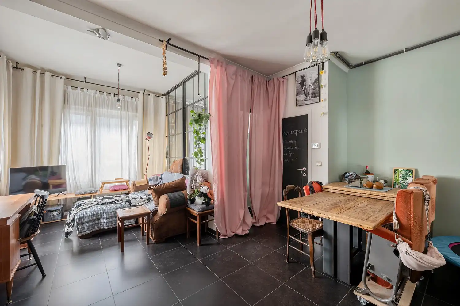 🏡 Instapklare en energiezuinige karakterwoning met 10 zonnepanelen + batterij! foto 4