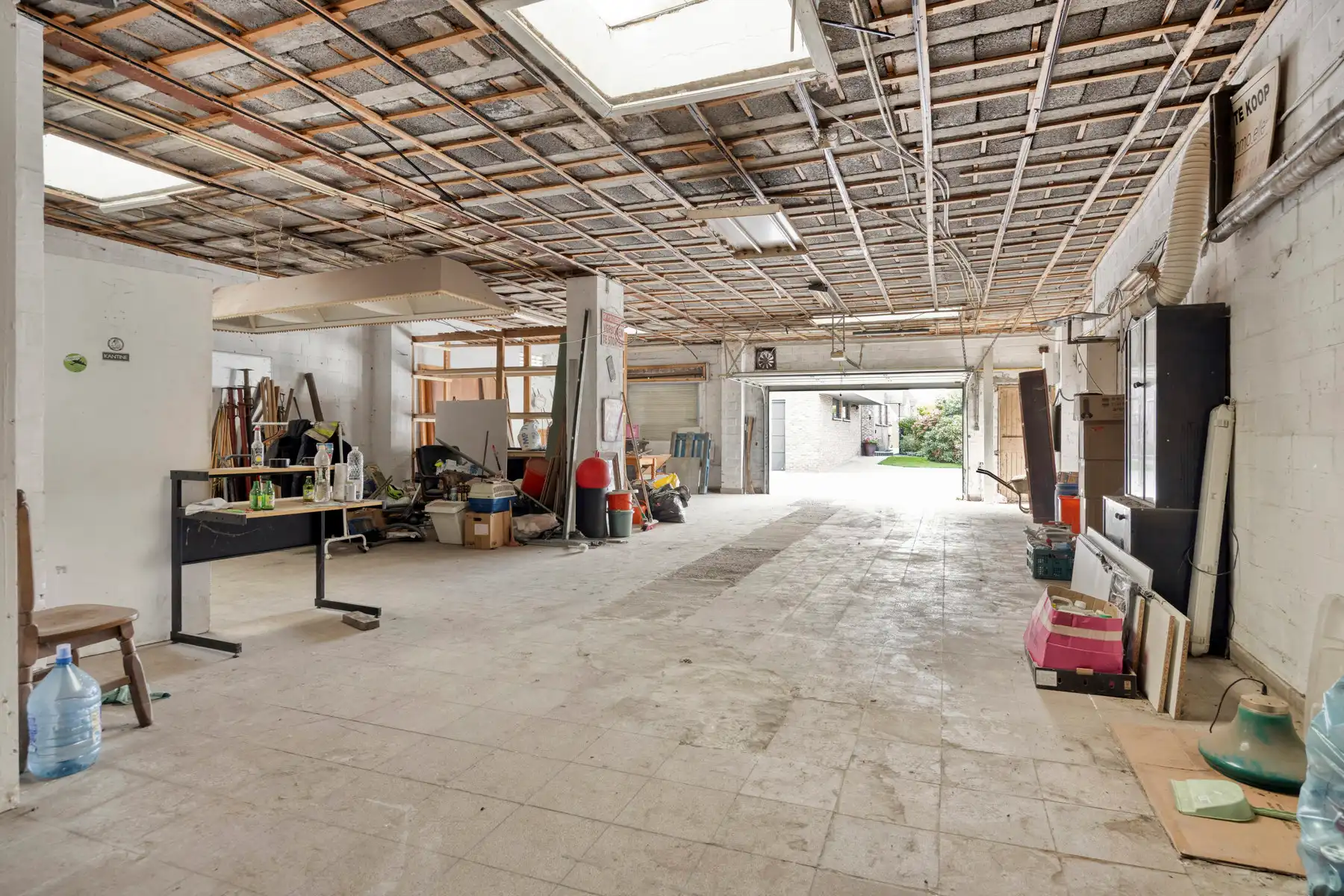 Ruime woning met 4 slaapkamers en loods  foto 25