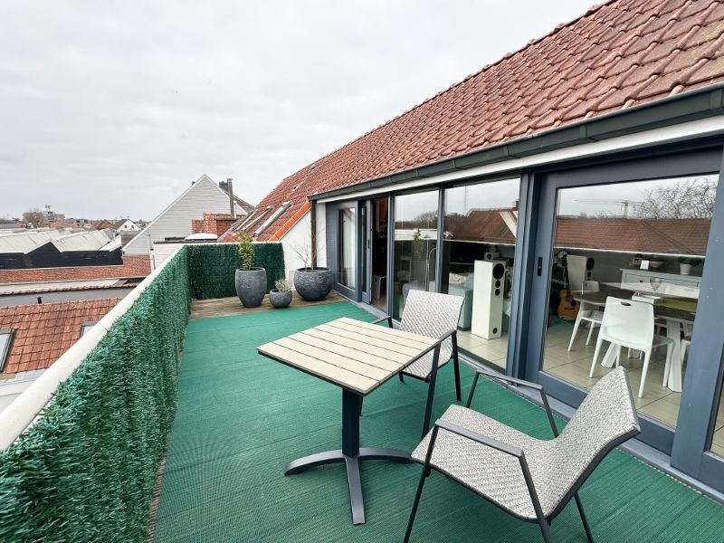 Roeselare : mooi verzorgd dakappartement met 2 slps en een ruimt zonneterras van +/- 20 m². foto 8