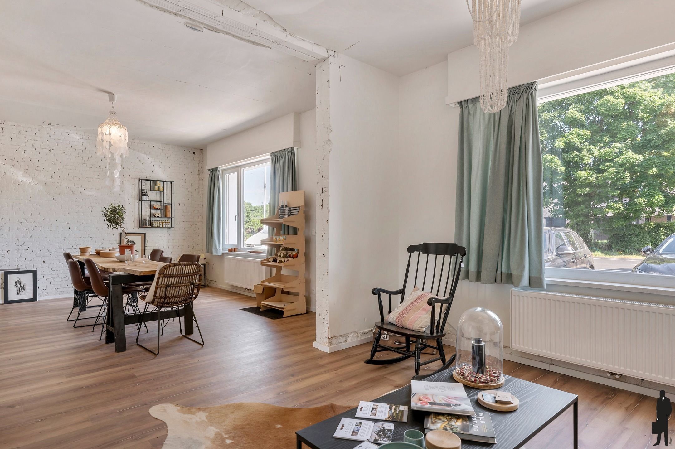Gerenoveerd opbrengsteigendom: handelsruimte, duplex, studio foto 9