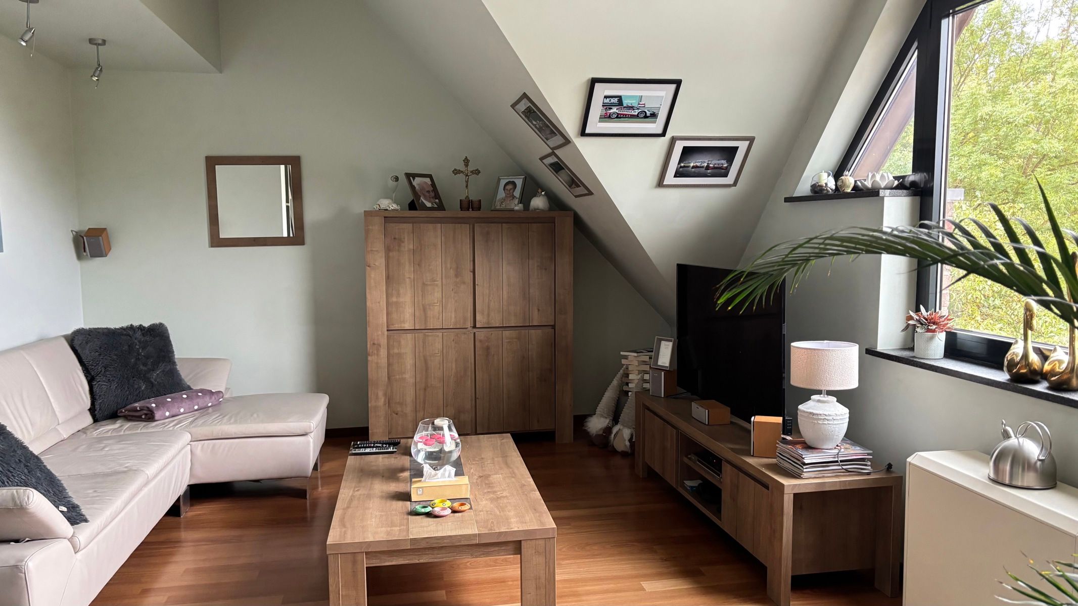 Duplex appartement met terras foto {{pictureIndex}}
