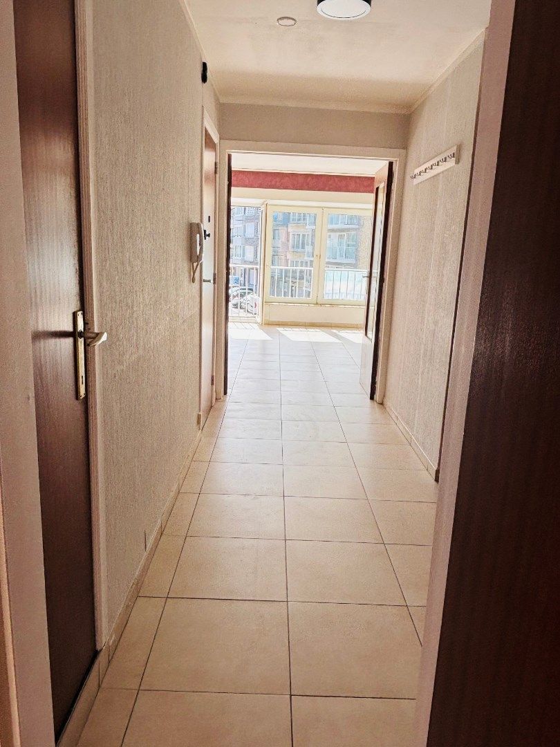 Te huur: Ongemeubeld appartement op jaarbasis – 2 slaapkamers – Dichtbij zee en centrum foto 7