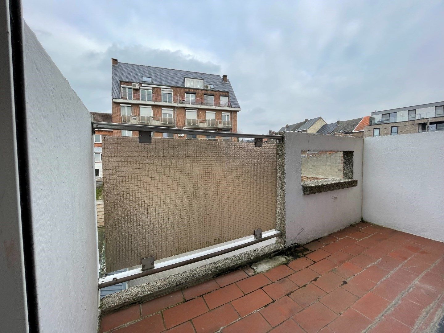 Vernieuwd appartement met 2 slaapkamers - centrum Tongeren  foto 9