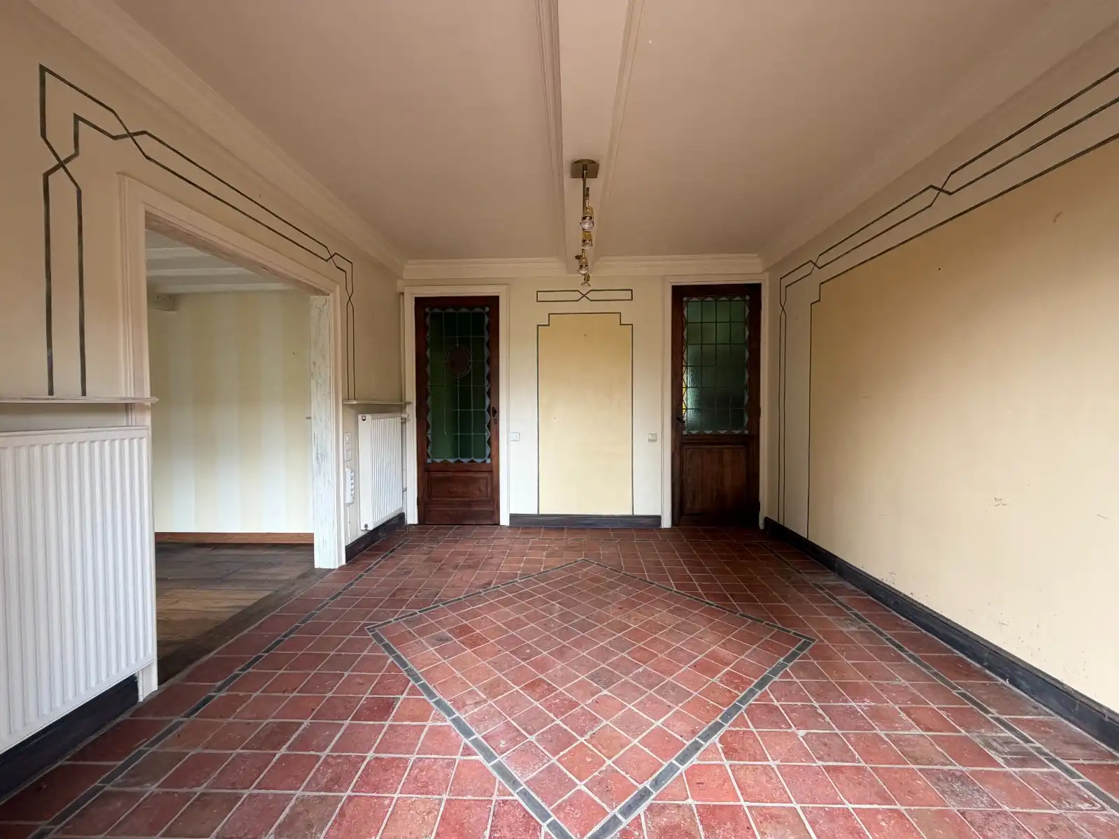 VEELZIJDIGE LANDELIJKE WONING OP 1.170 M² MET TAL VAN MOGELIJKHEDEN! foto 3