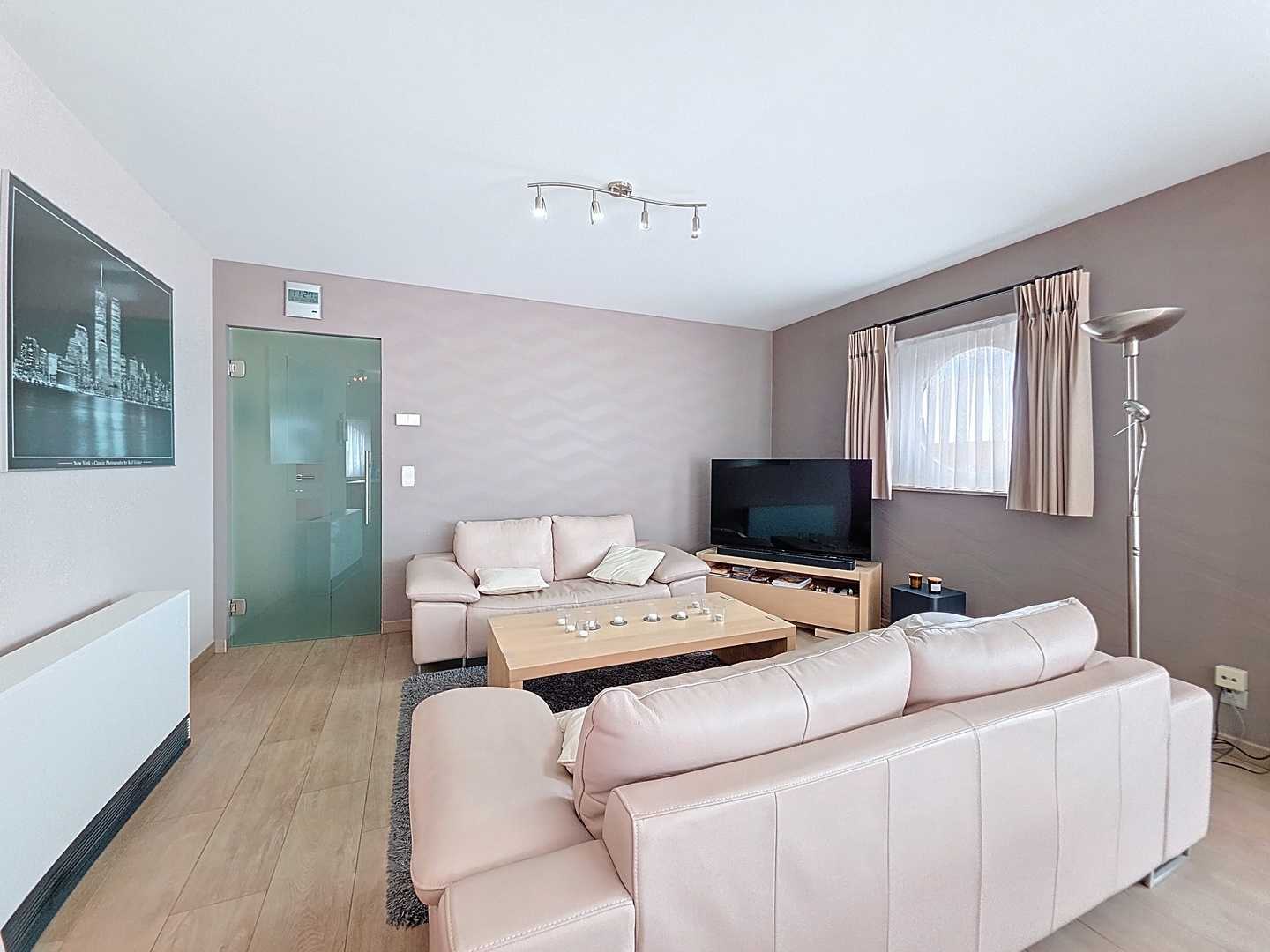 Instapklaar hoekappartement met zonnig hoekterras te Nieuwpoort-Bad foto 2