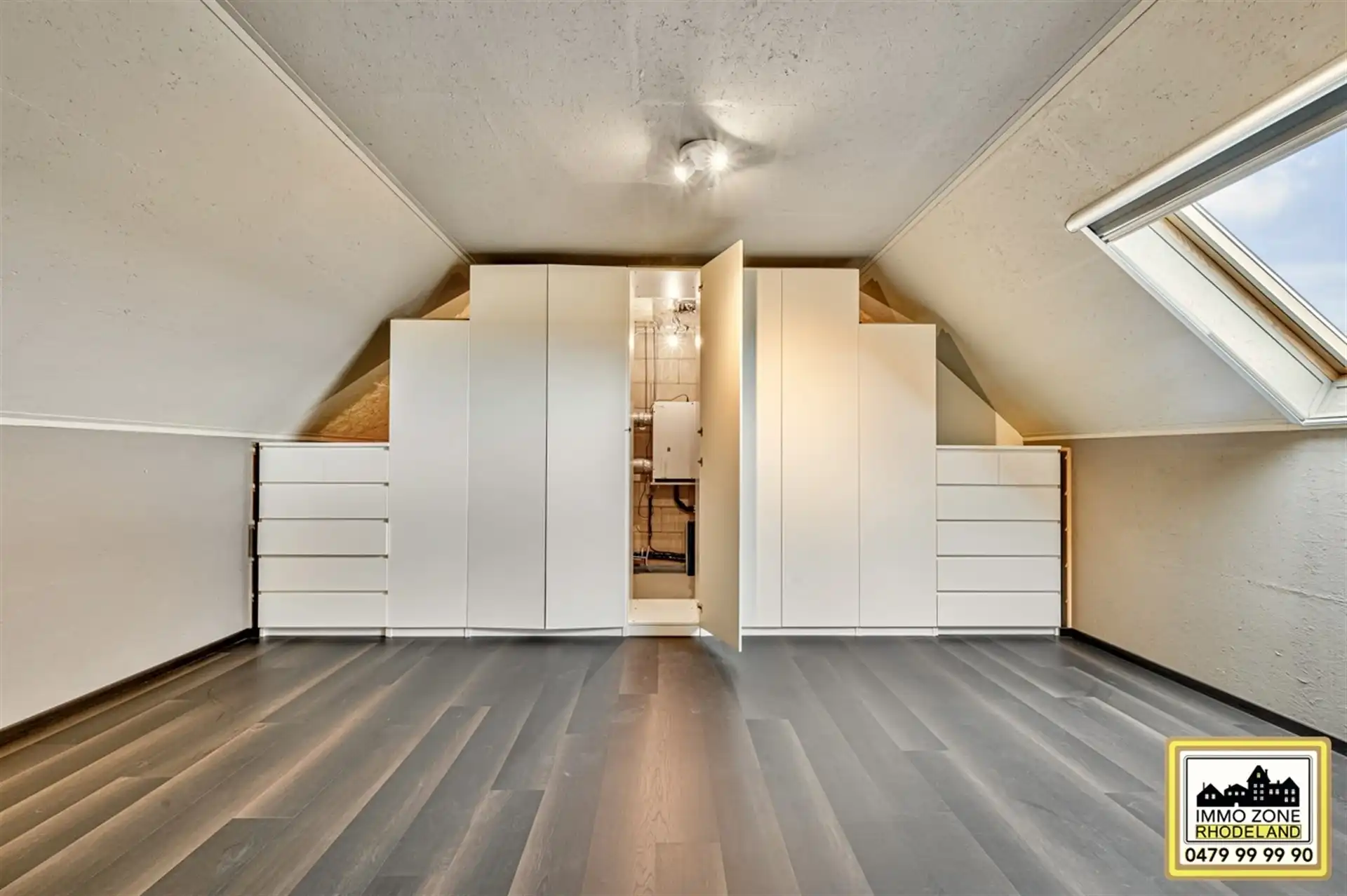 Prachtige instapklare woning met 4 slpks, garage en tuin foto 24