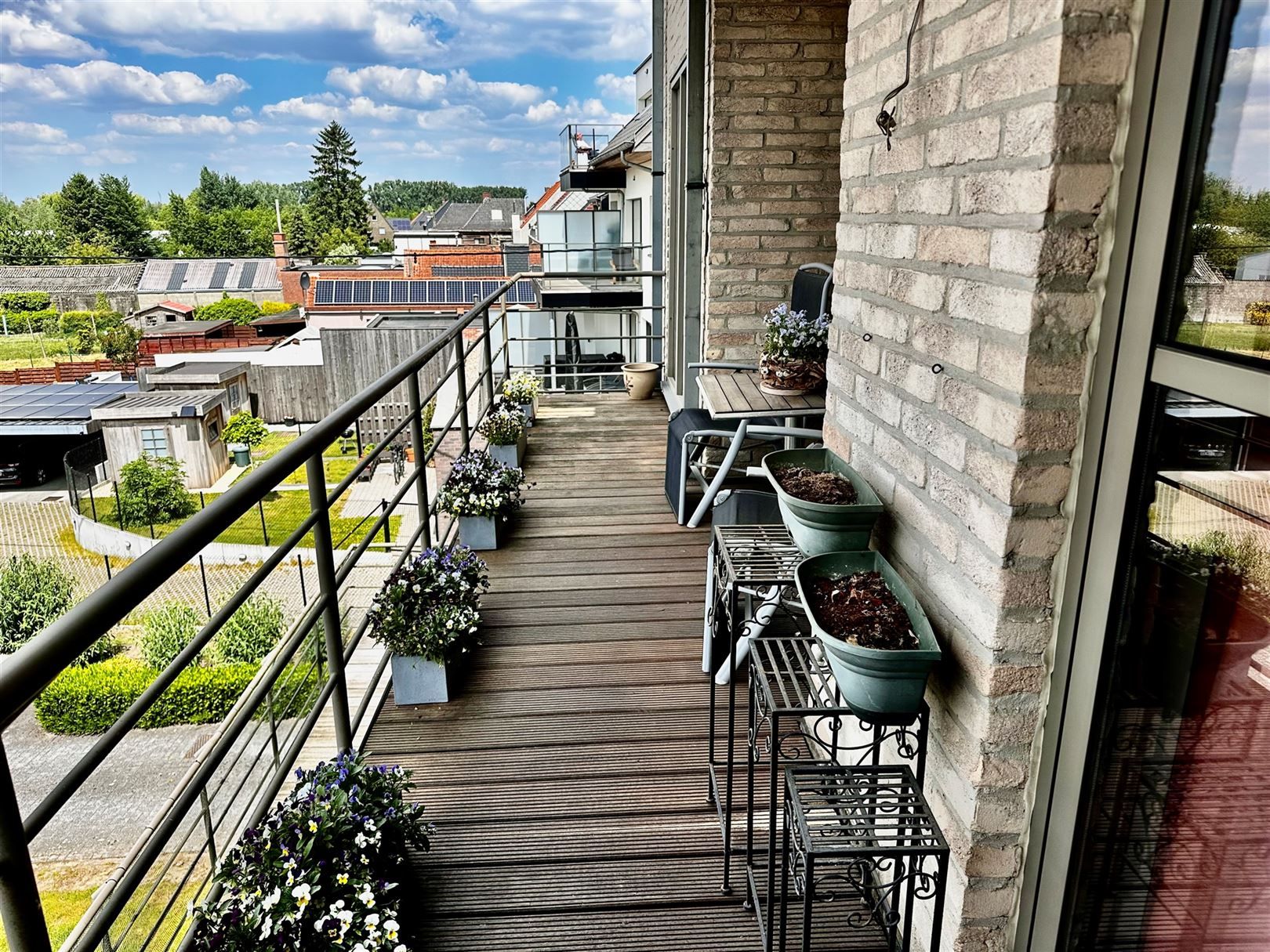 App met 2 slpk en 2 terrassen en garage foto 9