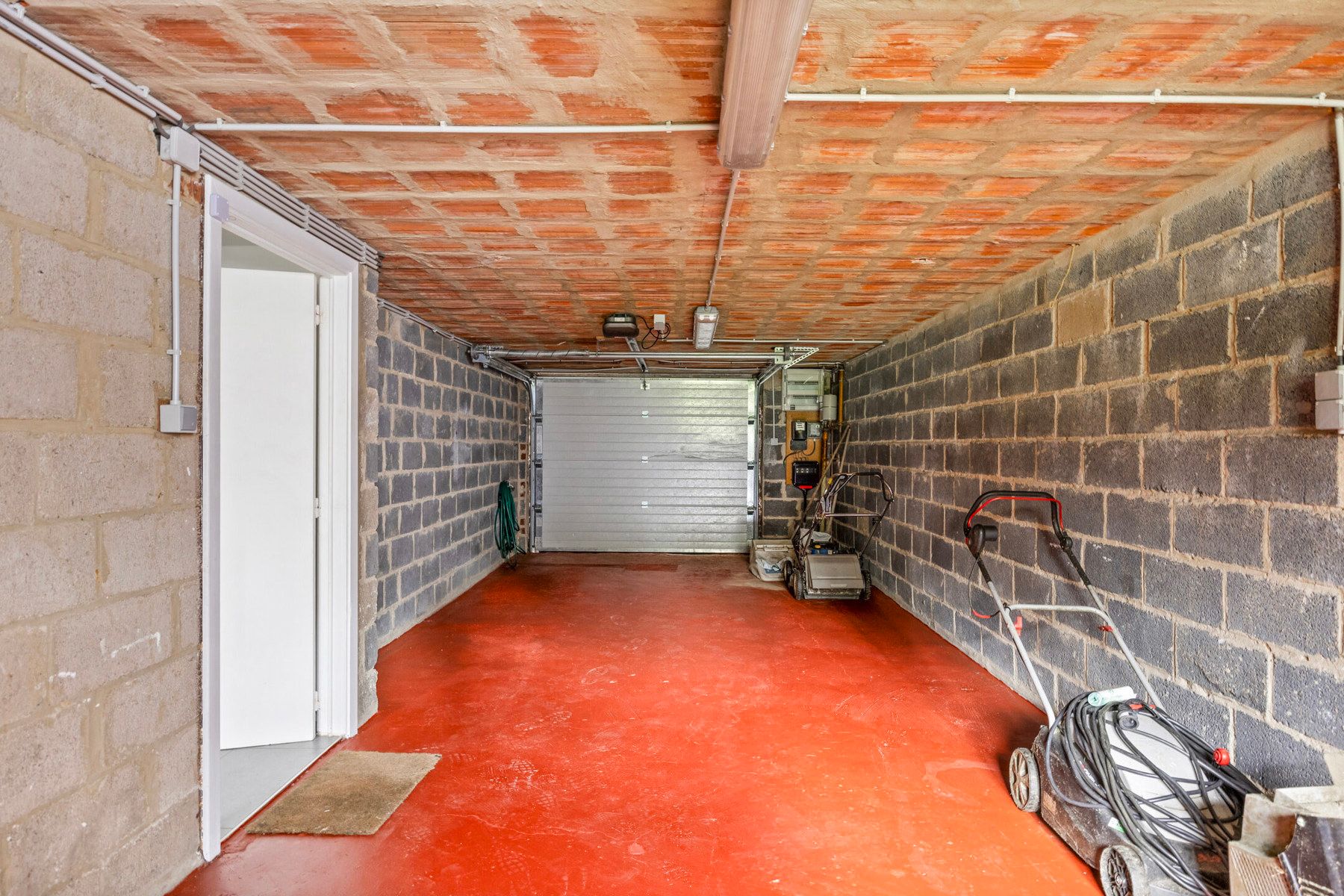 Gezinswoning met 3 slaapkamers, tuin en garage nabij centrum foto 26