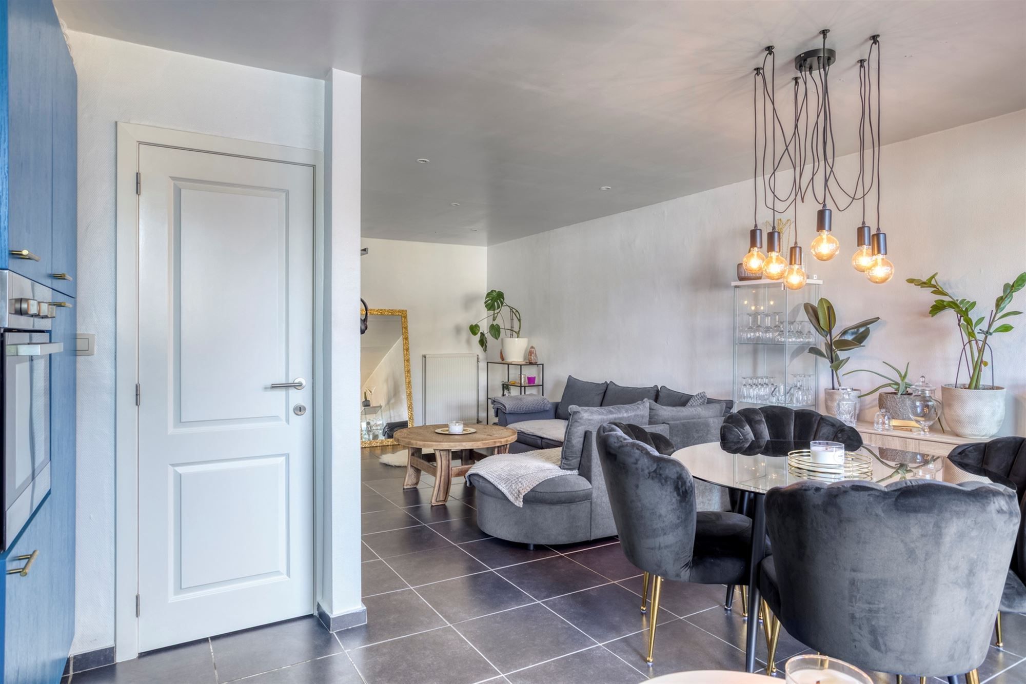 Gelijkvloers appartement met zonnige tuin (80m²) in Wilrijk foto 13