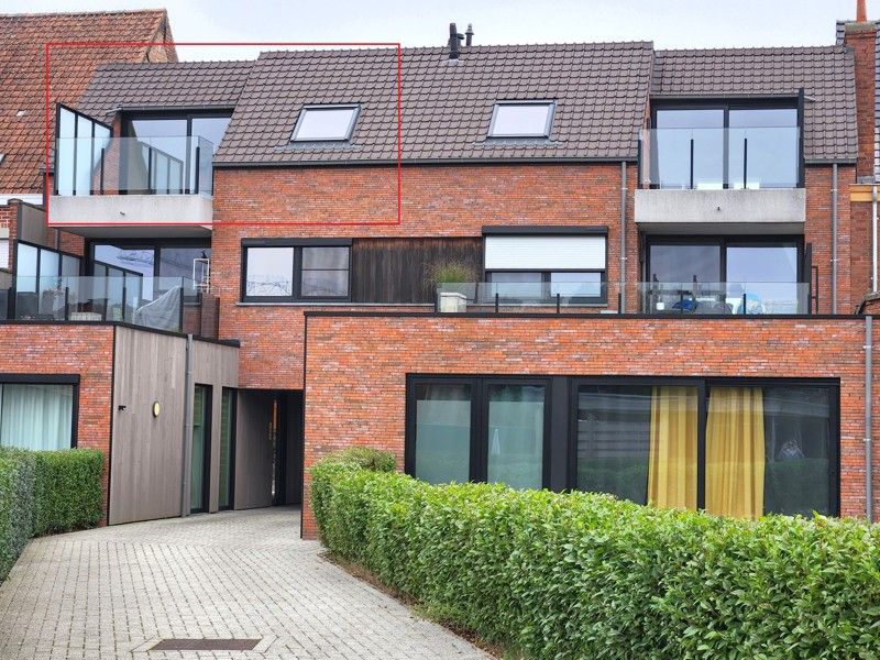 Luxueus nieuwbouwappartement met 2 slaapkamers en ruim terras TE HUUR in Harelbeke! foto 2