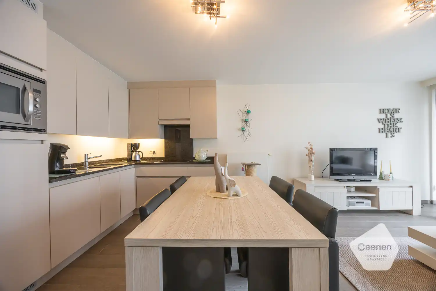 Recent een slaapkamer appartement op uitstekende ligging foto 5