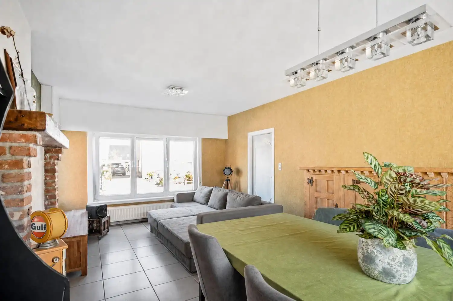 Op te frissen instapklare woning met 3 slpkrs en tuin te Hulshout foto 3
