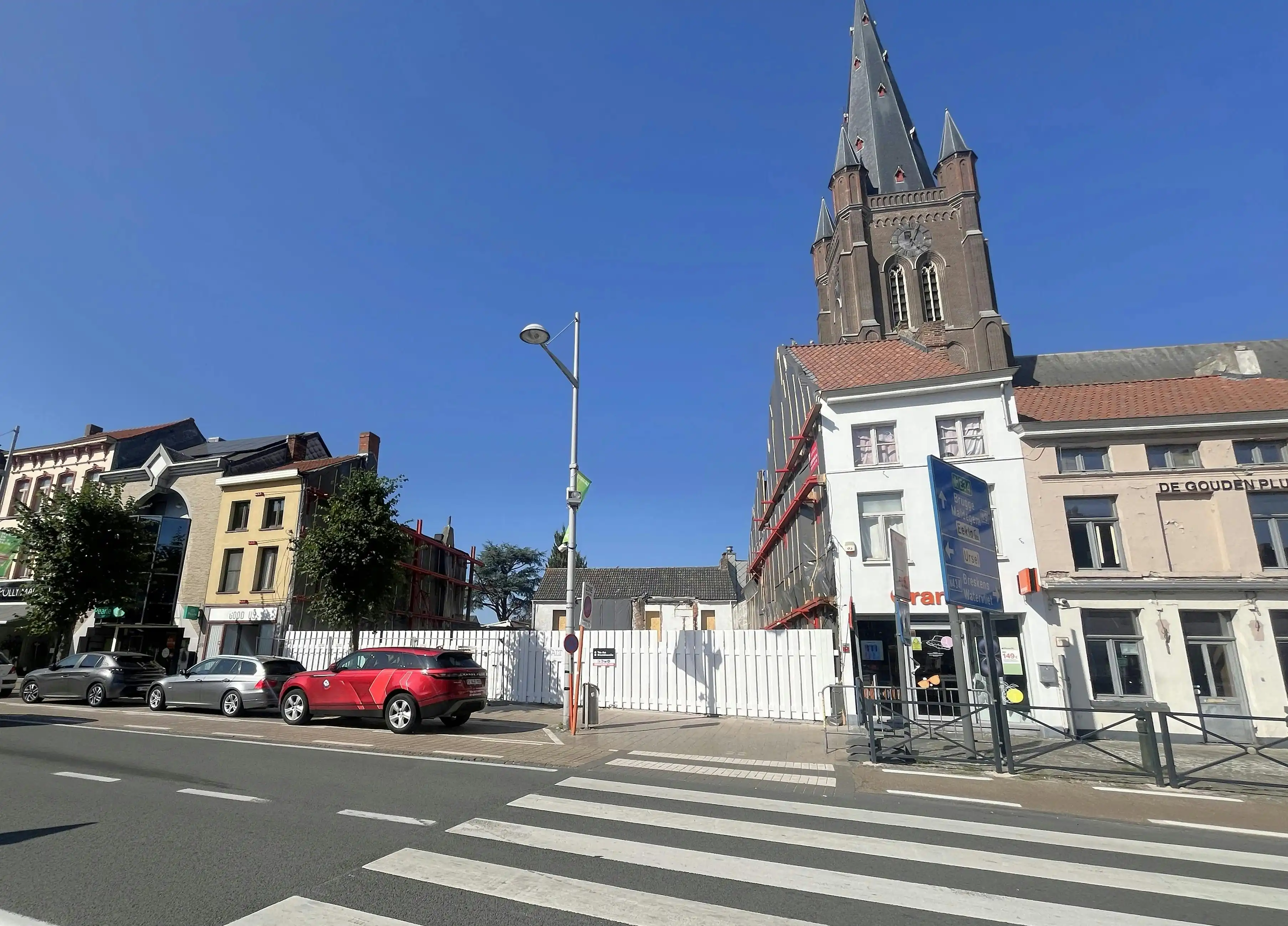 Projectgrond te koop aan de Markt van Eeklo! foto 5