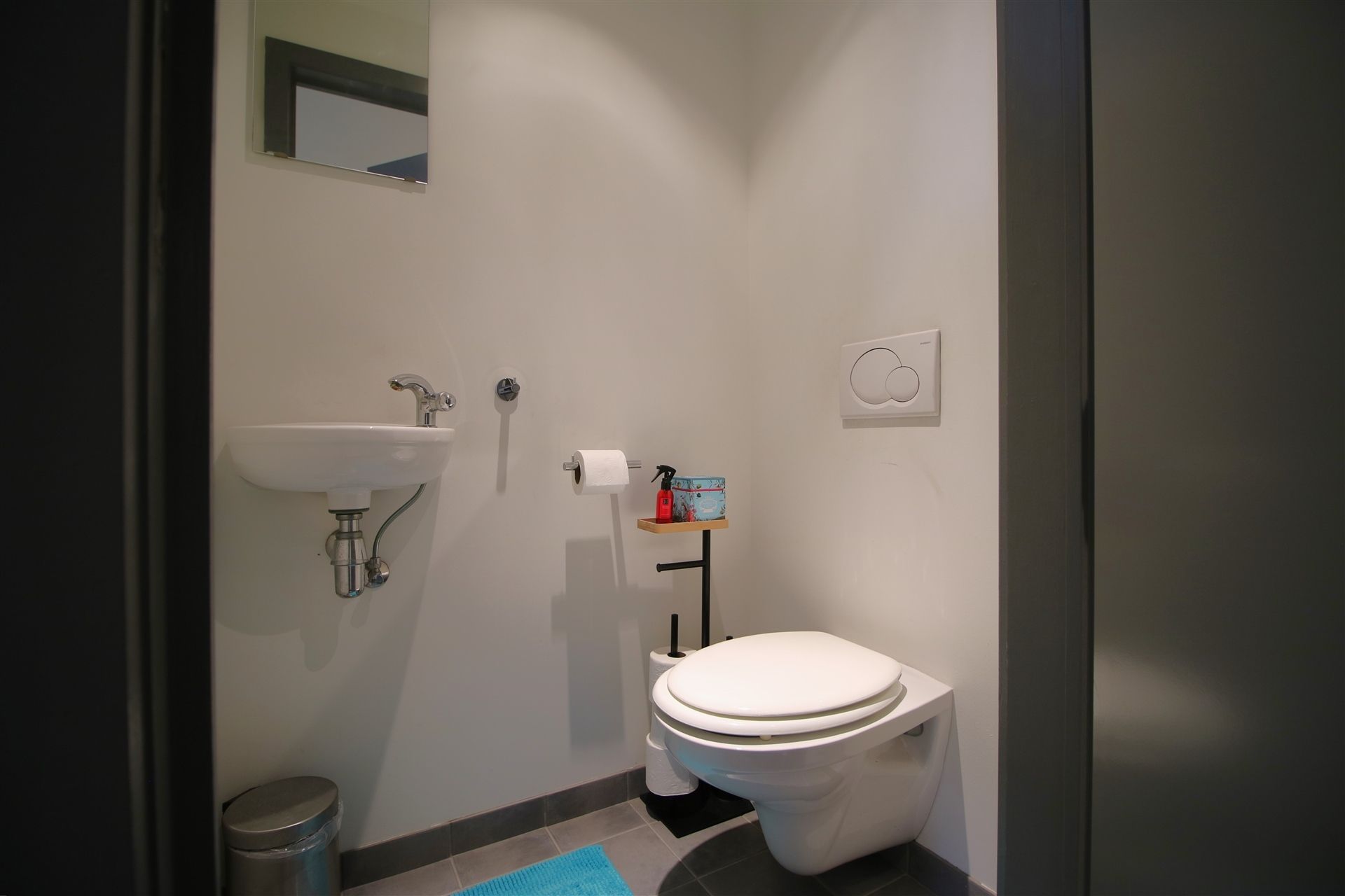 Instapklaar 2-slpk appt met terras en lift foto 9