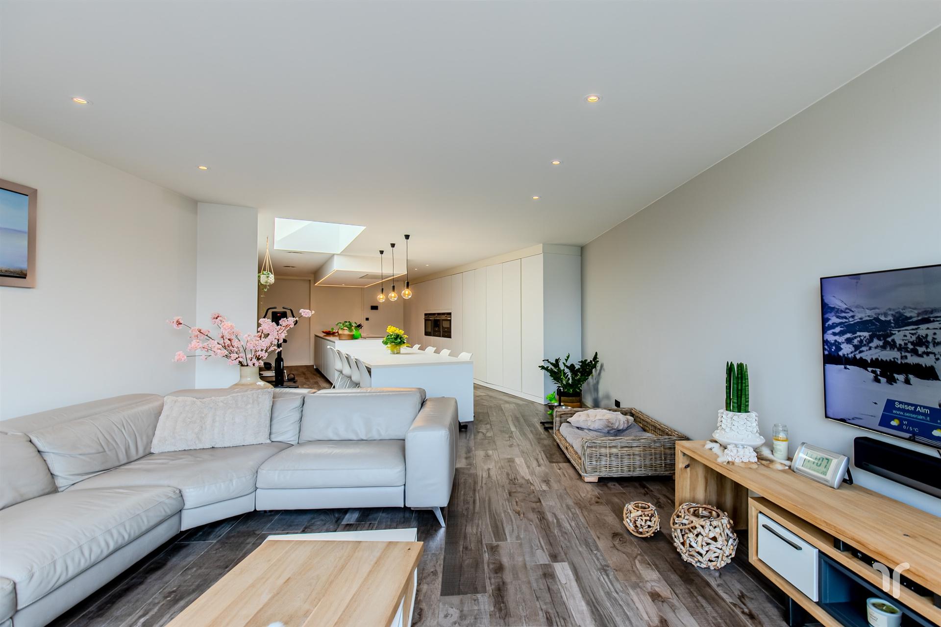 Huis foto 24