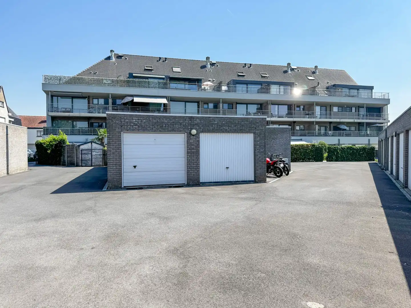 Lichtrijk appartement met garagebox aan het station van Aalter foto 15