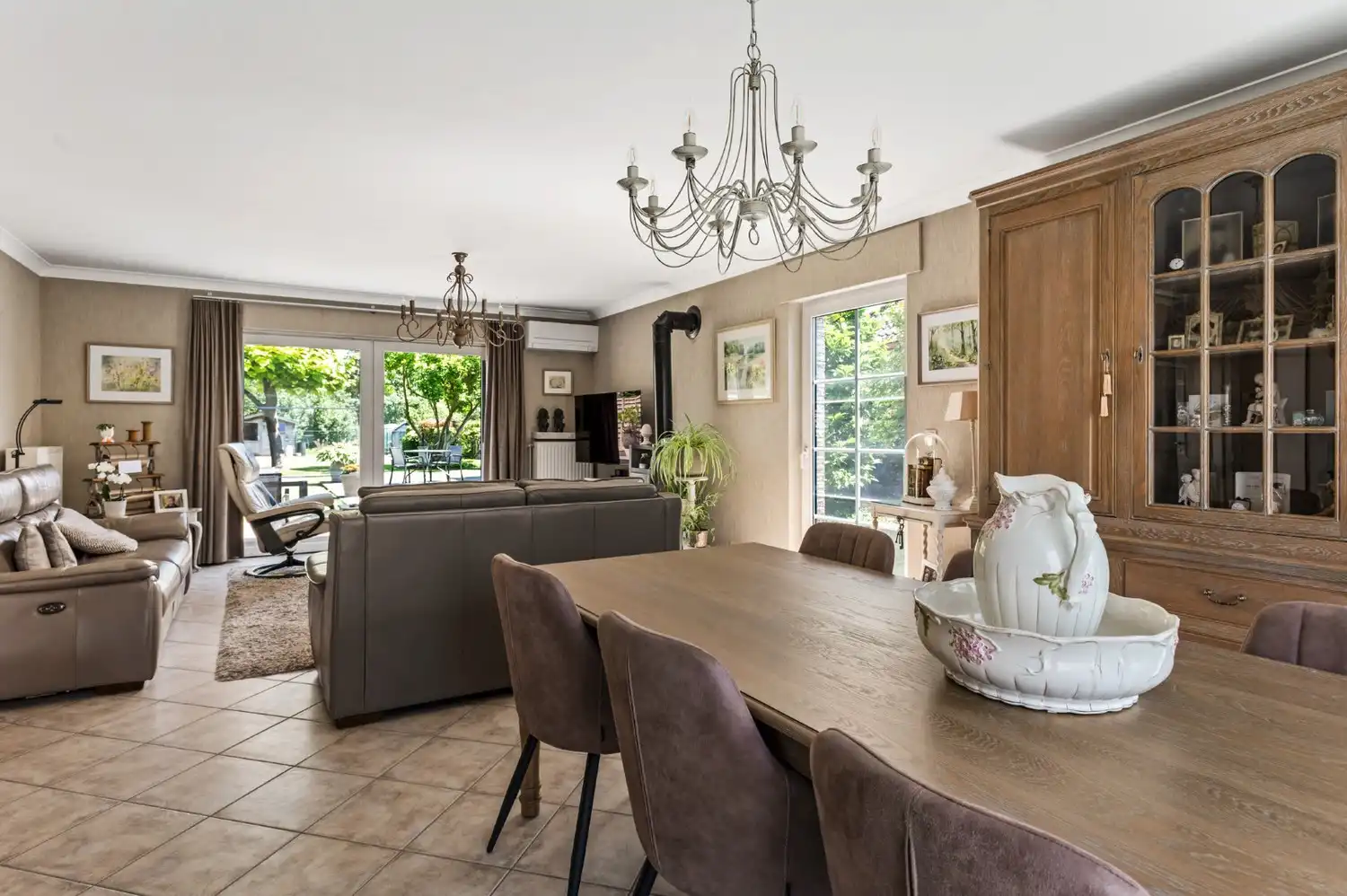 INSTAPKLARE EN ENERGIEZUINIGE WONING OP PERCEEL VAN 1.383 m²! foto 7