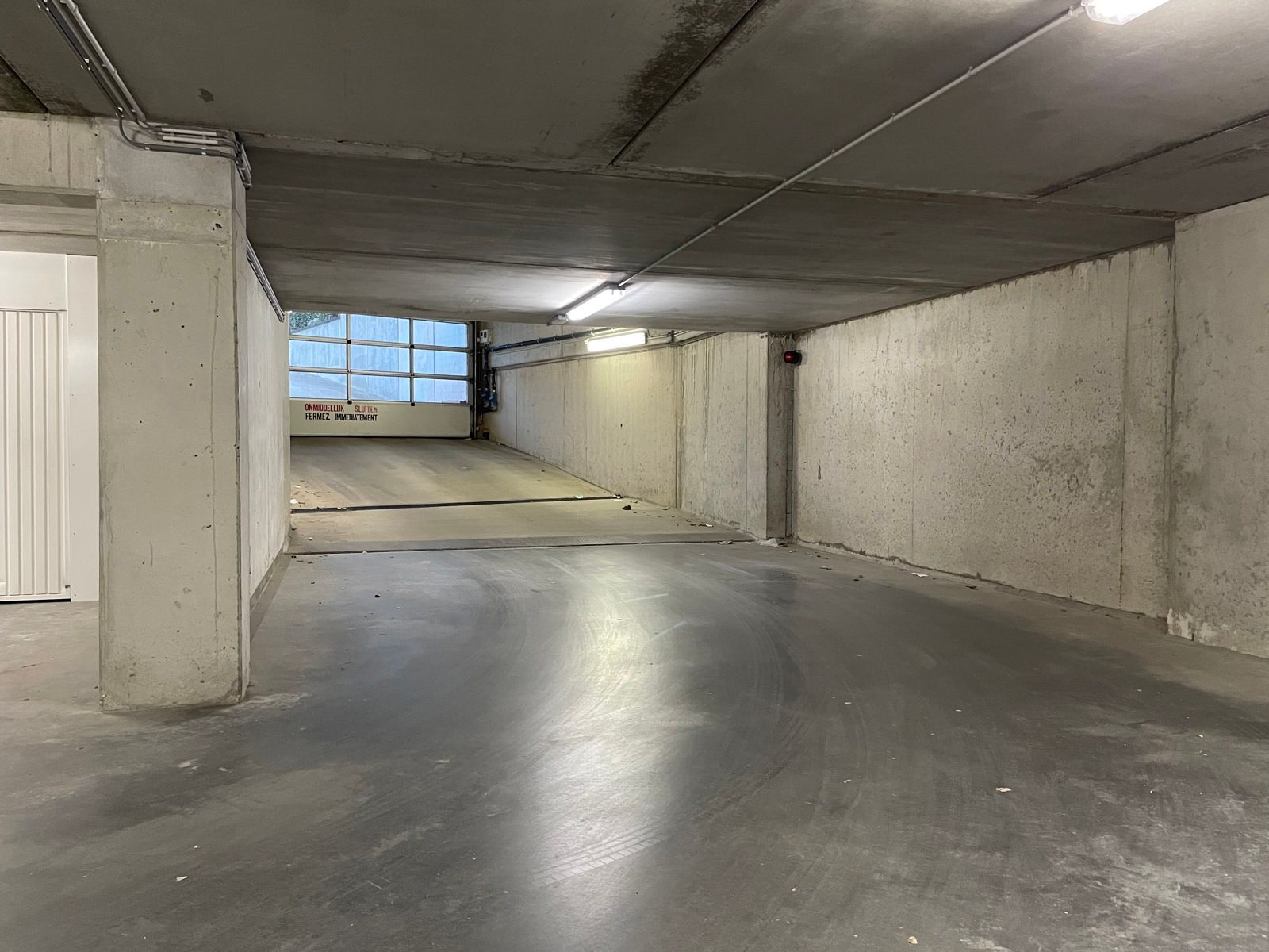 Garage te huur foto 2